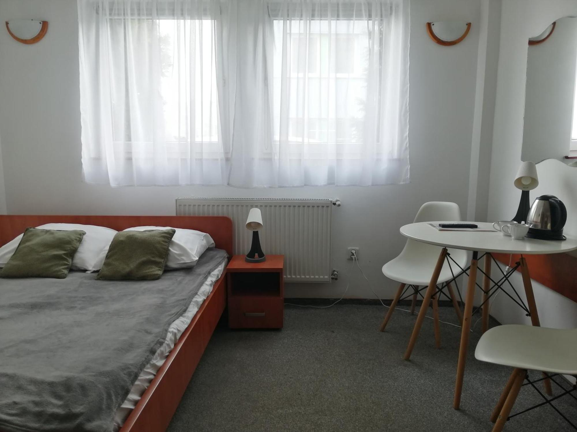 Hotel Dabrowiak Dąbrowa Górnicza Kültér fotó